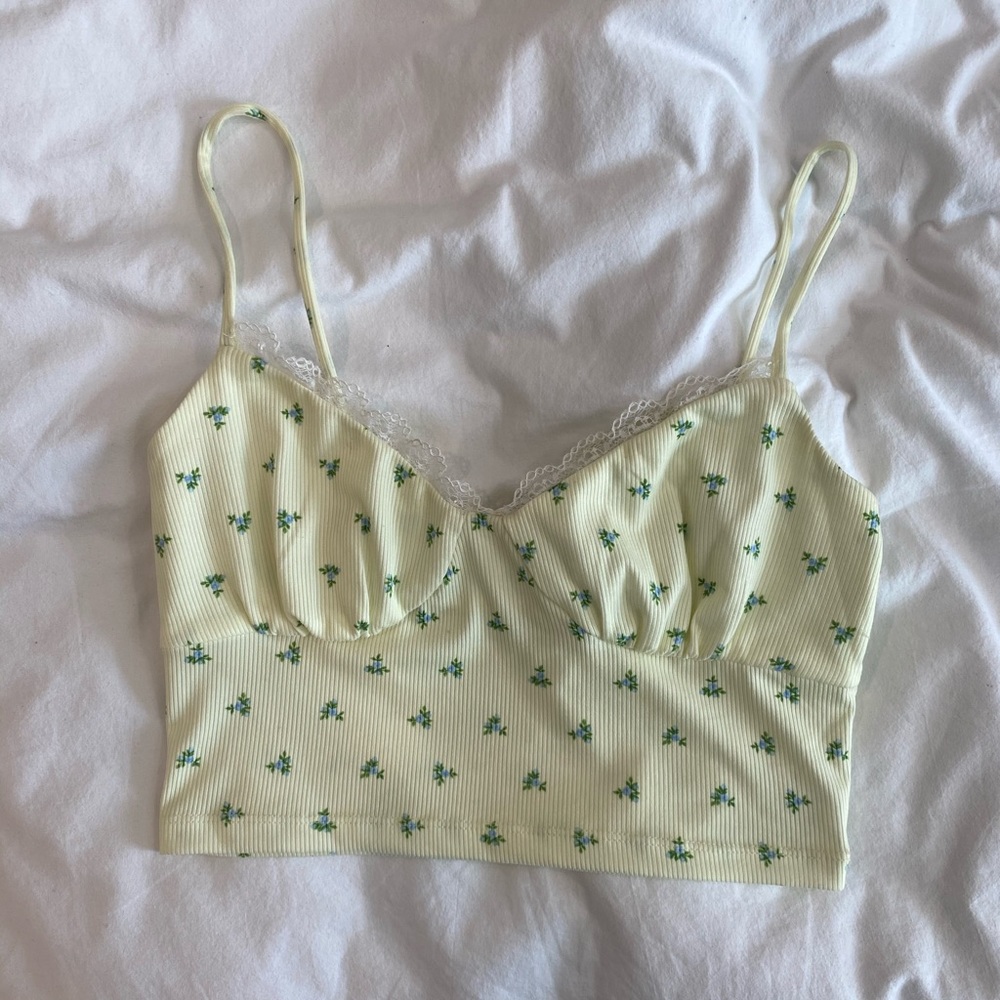 Princess Polly dainty floral tank